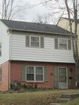 124 Camelot Ct in Blacksburg, VA - Building Photo