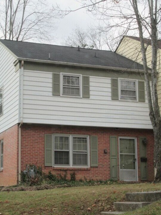 124 Camelot Ct in Blacksburg, VA - Building Photo