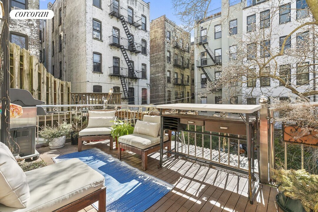 466 8th St in Brooklyn, NY - Building Photo