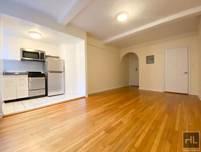 AMSTERDAM AVENUE in New York, NY - Building Photo - Building Photo