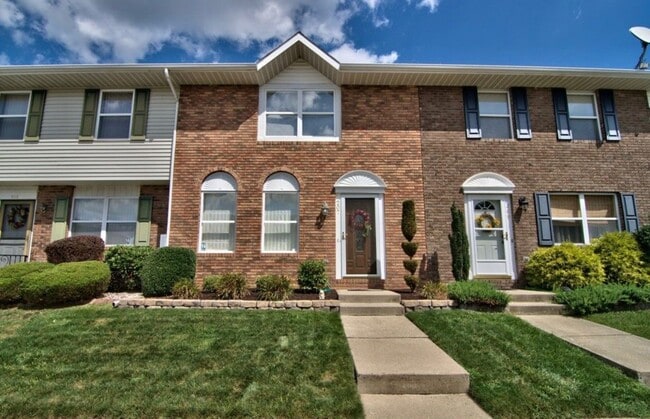 property at 607 Lily Ct