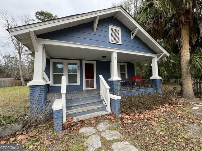 204 W 3rd St in Woodbine, GA - Building Photo - Building Photo