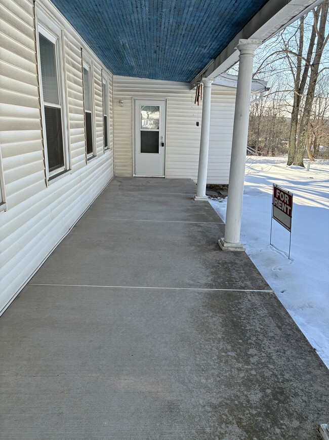 1127 Mill St in Tobyhanna, PA - Building Photo - Building Photo