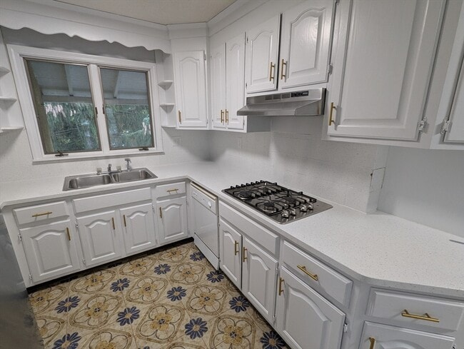 378 Fellsway W in Medford, MA - Building Photo - Building Photo