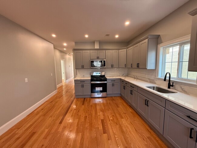 20 Irma St, Unit #2, in Boston, MA - Building Photo - Building Photo