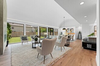 6711 Housman in Houston, TX - Building Photo - Building Photo