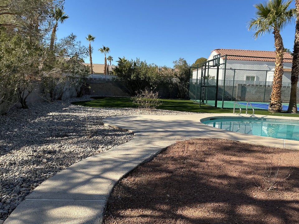 1745 Belcastro St in Las Vegas, NV - Building Photo