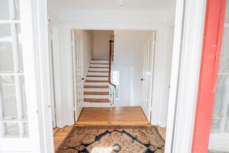 208 Ashley Ave, Unit C - C in Charleston, SC - Building Photo - Building Photo