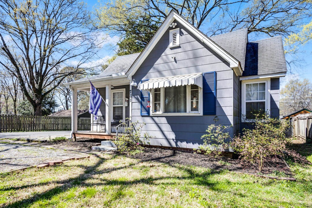 781 S Graham St in Memphis, TN - Building Photo