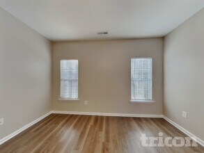 633 Prickly Pear Dr, Unit 415-25 in Fuquay Varina, NC - Building Photo - Building Photo