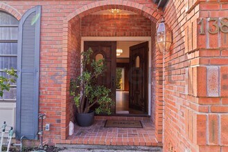 138 Virginia Ct in Alamo, CA - Foto de edificio - Building Photo