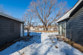 1024 W Lockwood St in Wichita, KS - Building Photo - Building Photo