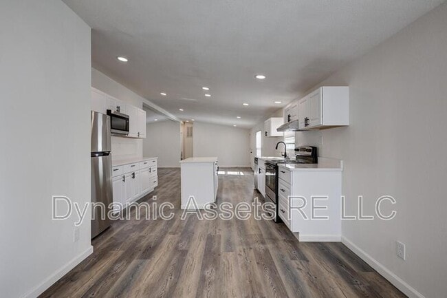 705 N Cayuga St in Frontenac, KS - Building Photo - Building Photo