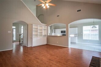 3710 Heritage Colony Dr in Missouri City, TX - Foto de edificio - Building Photo