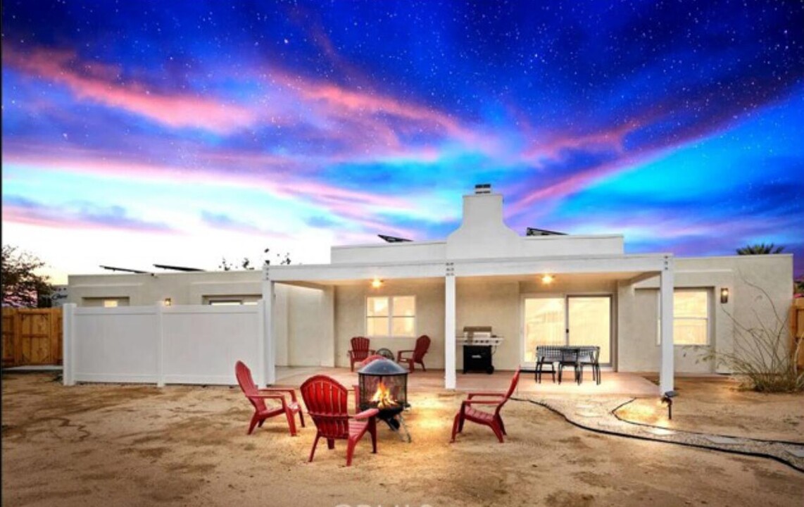8564 Taft Ct in Yucca Valley, CA - Building Photo