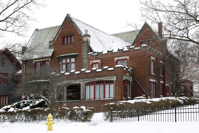 Lafayette Apartments in Grand Rapids, MI - Building Photo - Building Photo