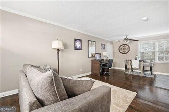 21 Delmont Dr NE, Unit 1 in Atlanta, GA - Building Photo - Building Photo
