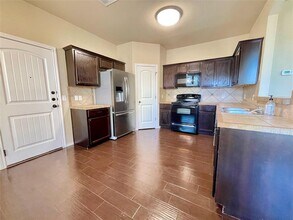 142 Sierra Rose Loop in Georgetown, TX - Building Photo - Building Photo