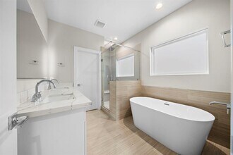 10929 Ivyridge Rd in Houston, TX - Building Photo - Building Photo