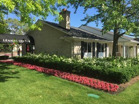 Coach House Apartment & Townhomes