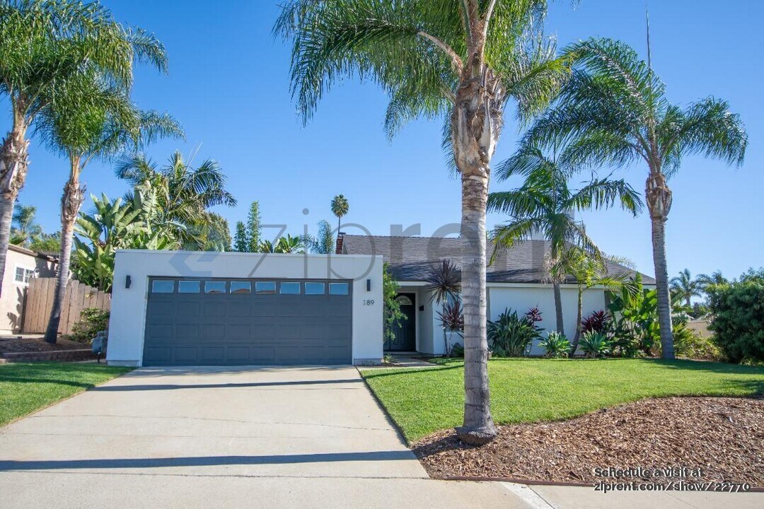 189 Calle Guernica, Unit 2920-11 in San Marcos, CA - Building Photo