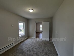 141 Hawkins St in Derby, CT - Building Photo - Building Photo
