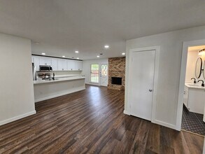 1338 Cloverdale Dr in Richardson, TX - Building Photo - Building Photo