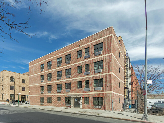 381 E 166th St in Bronx, NY - Building Photo - Building Photo