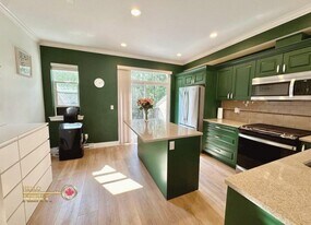 2469-2164 164 St in Surrey, BC - Building Photo