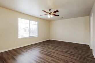 11233 W College Dr in Phoenix, AZ - Building Photo - Building Photo