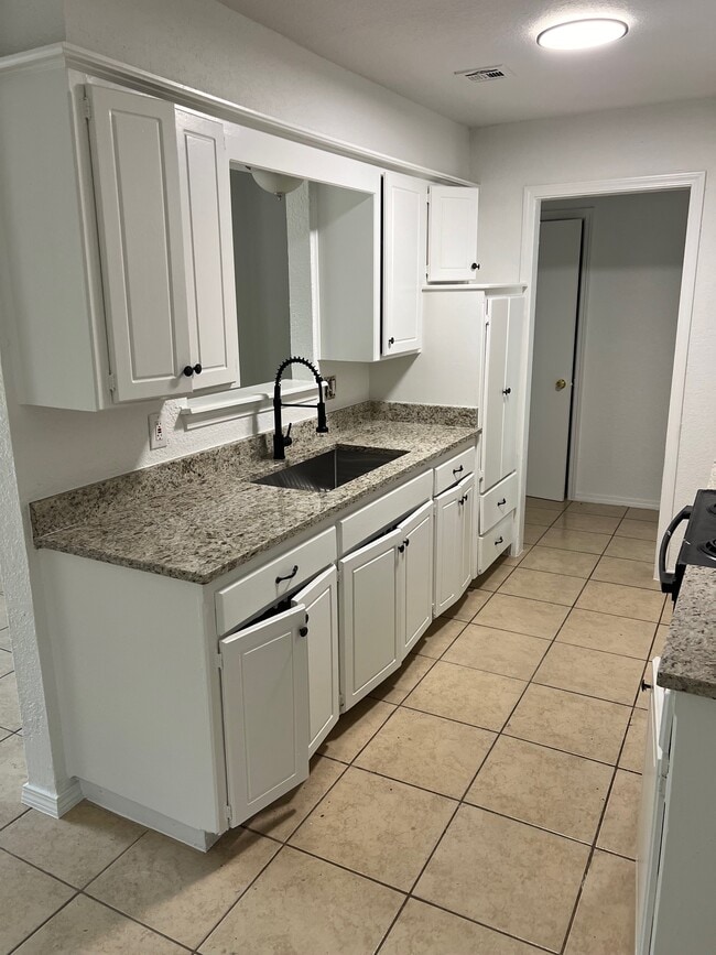 217 W Campbell Dr in Midwest City, OK - Building Photo - Building Photo