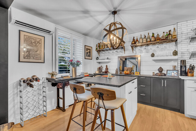 property at 1615 Park Ave