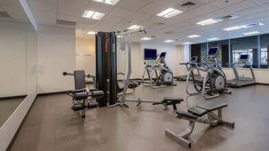 14 Summer St in Malden, MA - Foto de edificio - Building Photo