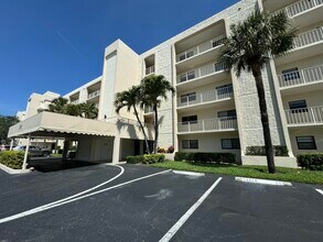 200 Intracoastal Pl in Jupiter, FL - Foto de edificio - Building Photo