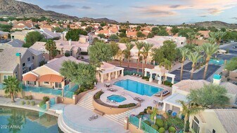 1138 E Amberwood Dr in Phoenix, AZ - Building Photo