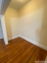 5 Walbridge St, Unit 2 in Boston, MA - Foto de edificio - Building Photo