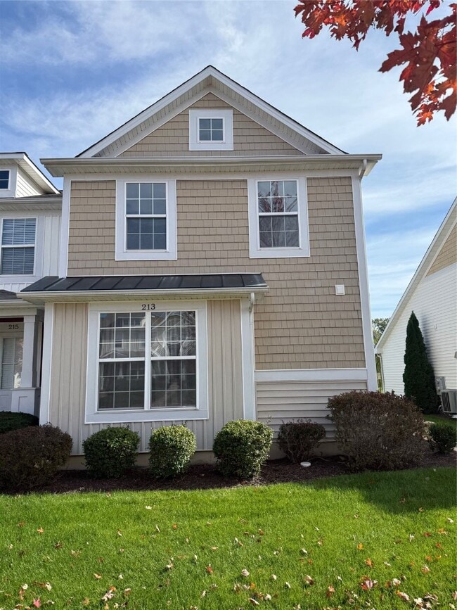 213 Countryshire Dr in O'Fallon, MO - Building Photo - Building Photo