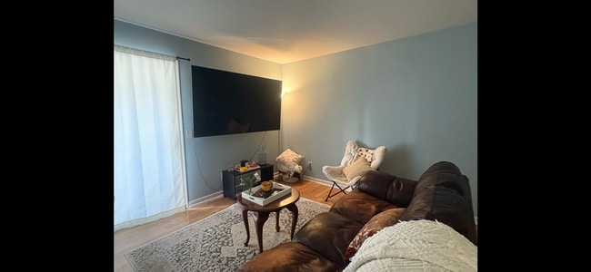 220 Elm St, Unit 322