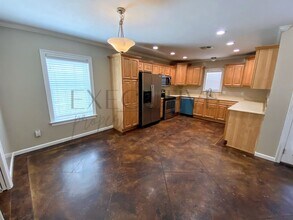 3804 Olive St in Lake Charles, LA - Building Photo - Building Photo