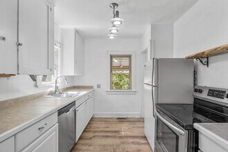 520 Bonfoy Ave in Colorado Springs, CO - Building Photo - Building Photo