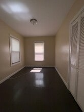38 Arch St, Unit 1 in New Haven, CT - Foto de edificio - Building Photo