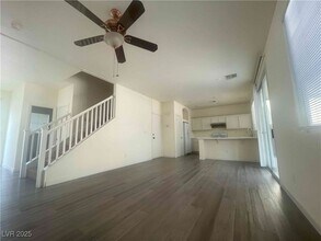 9504 Windborne Ave in Las Vegas, NV - Building Photo - Building Photo
