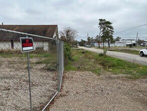 6818 Stearns St in Houston, TX - Building Photo - Building Photo