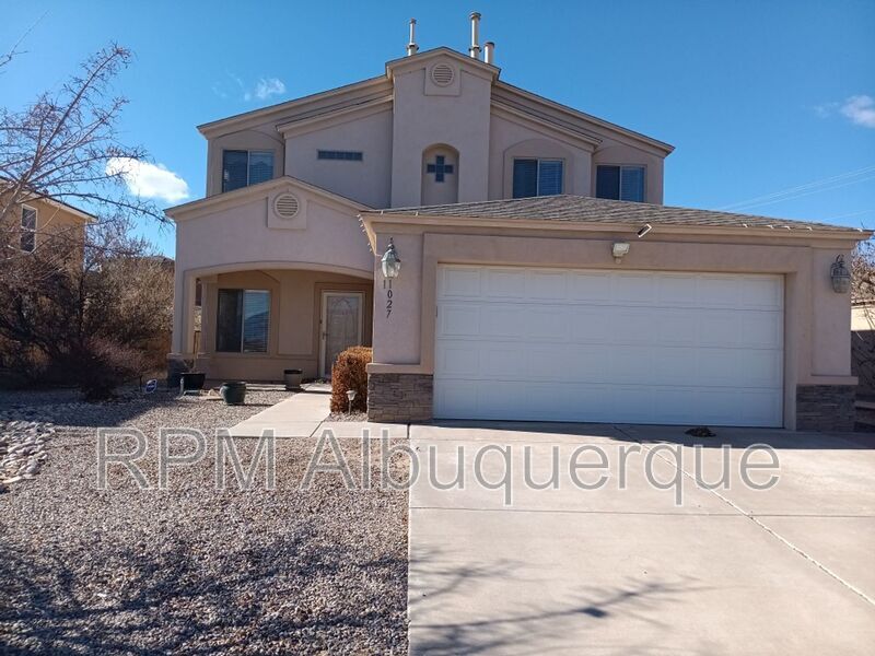 11027 Maravillas Dr NW in Albuquerque, NM - Building Photo