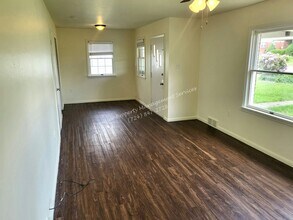 136 Sawyer Dr in Aliquippa, PA - Building Photo - Building Photo