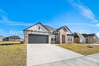 406 W Taverner Xing in Farmington, AR - Building Photo - Building Photo