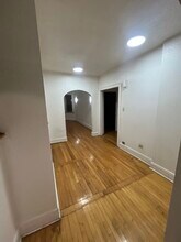 2408 E 77th St in Chicago, IL - Building Photo - Building Photo