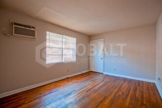 896 Greenwood Ave NE-Unit -01 in Atlanta, GA - Building Photo - Building Photo