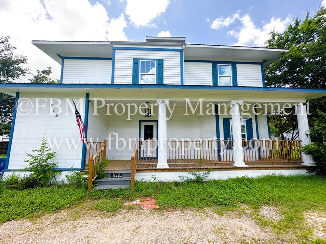 property at 518 N 26th St