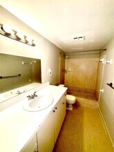1200 Tallwood Ave in Hollywood, FL - Building Photo - Building Photo